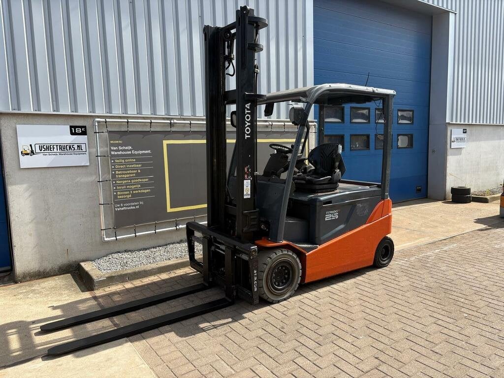 VS-22800 Elektrische heftruck Toyota 8FMBT25, Svarvargatan 8
SE-595 81  Mjölby, SE, Heftruck, Toyota, Toyota Mat