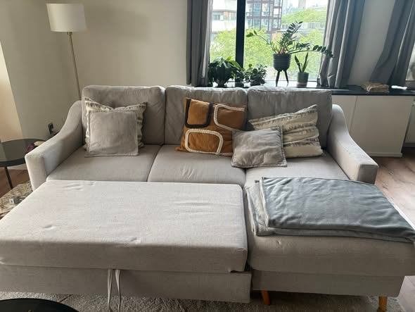 Sofa bed with storage for sale in central Rotterdam, Ophalen, Overige materialen, 125 tot 150 cm, Zo goed als nieuw