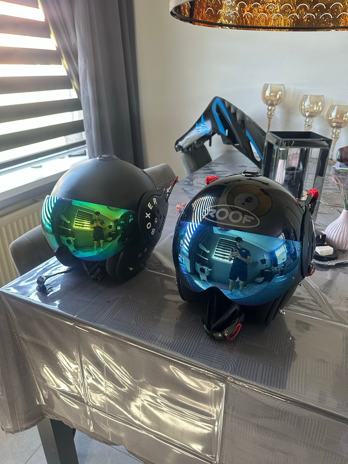 2 Nieuwe Roof Boxer V8 Helmen - Maten M en L, Overige merken, M, Systeemhelm, Heren