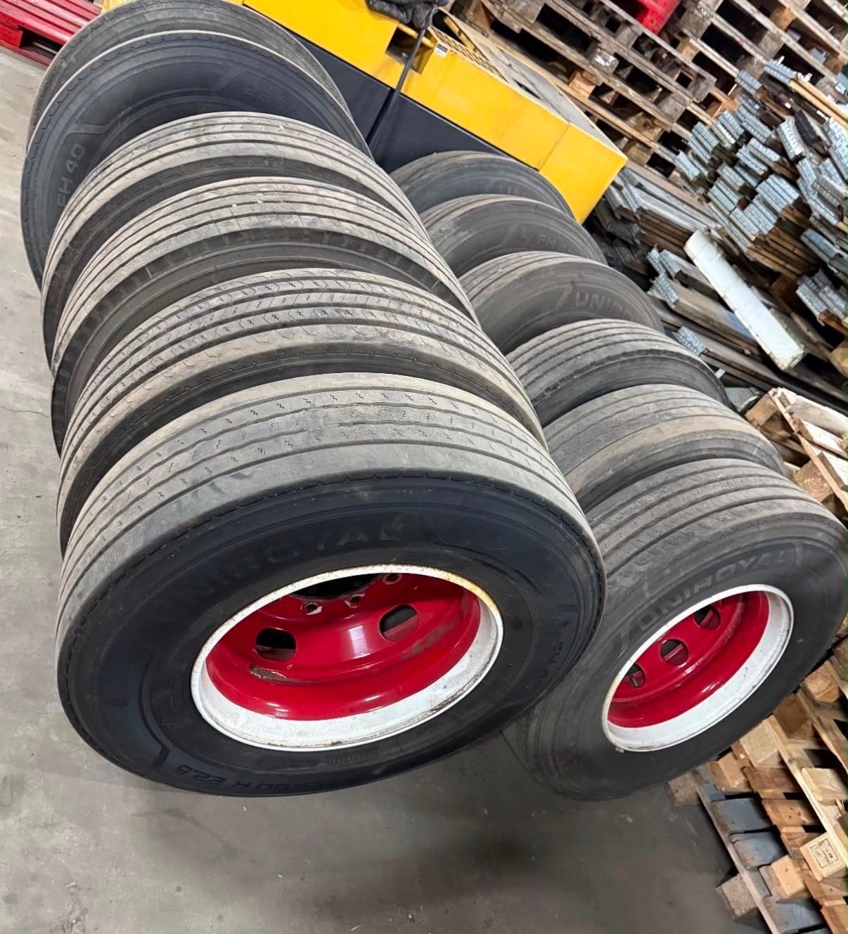 Gebruikte trailer banden met Velg - 295/80R22.5, Ophalen, Gebruikt