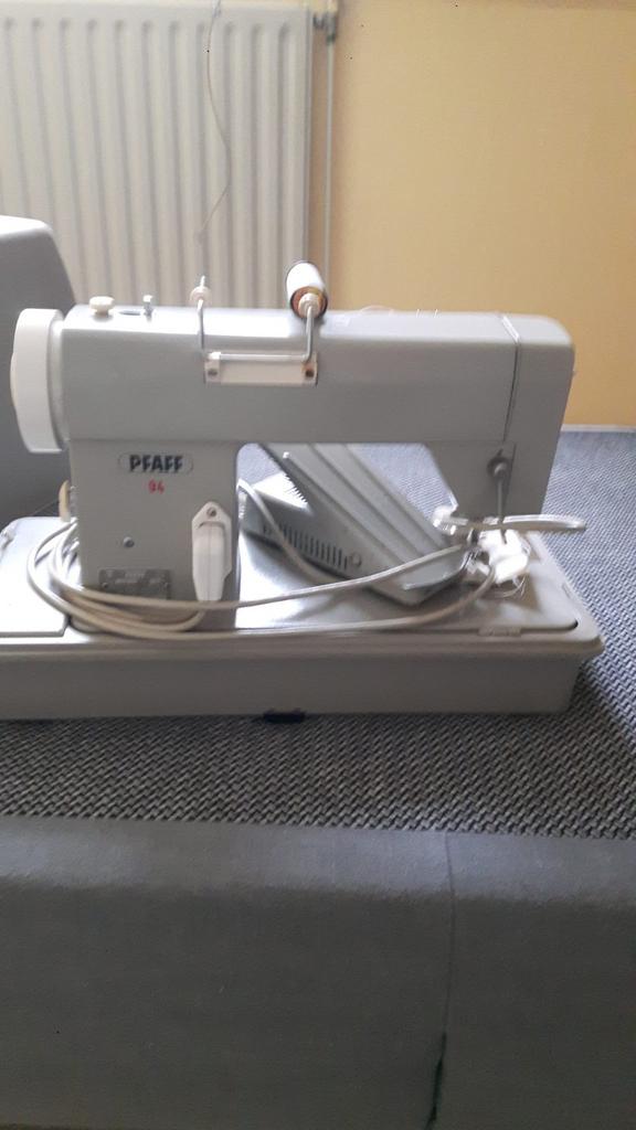 Tekoop  naaimachine, Hobby en Vrije tijd, Naaimachines en Toebehoren, Ophalen, Naaimachine, Overige merken