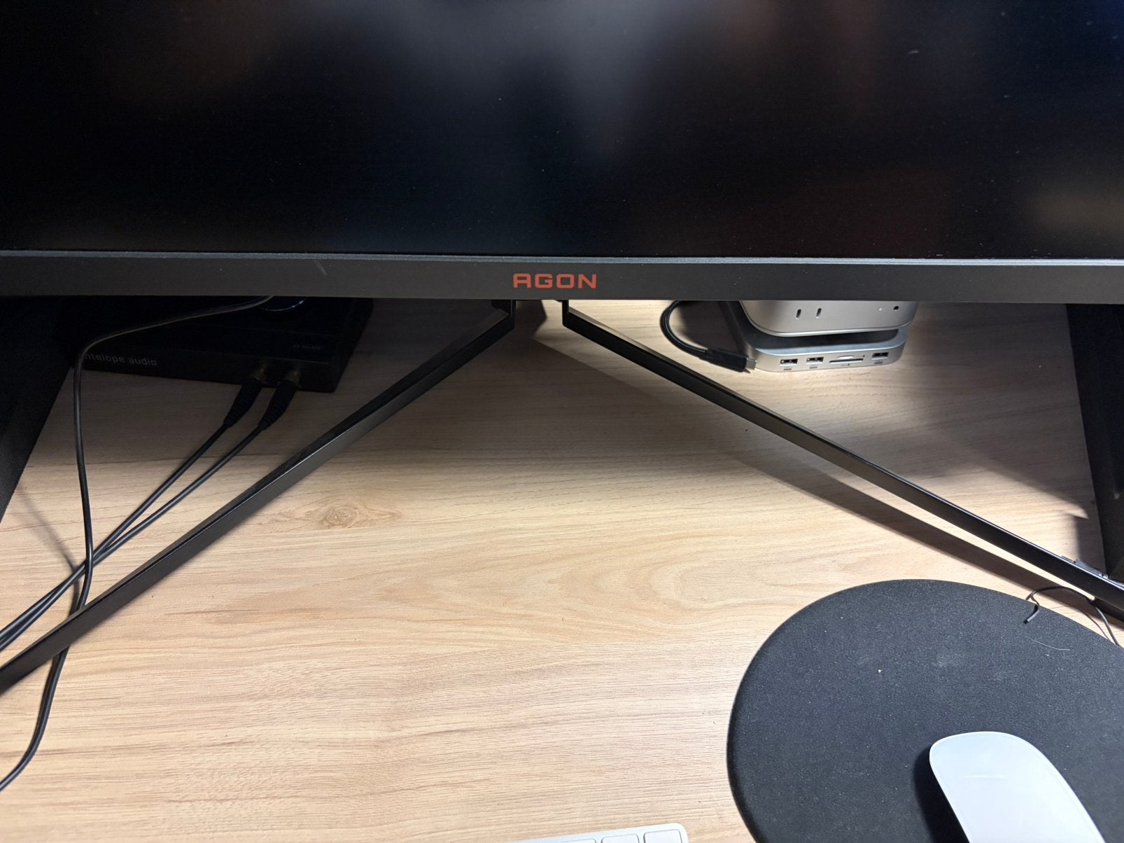 Foto 3 van Agon 4k 144hz AG324UX monitor