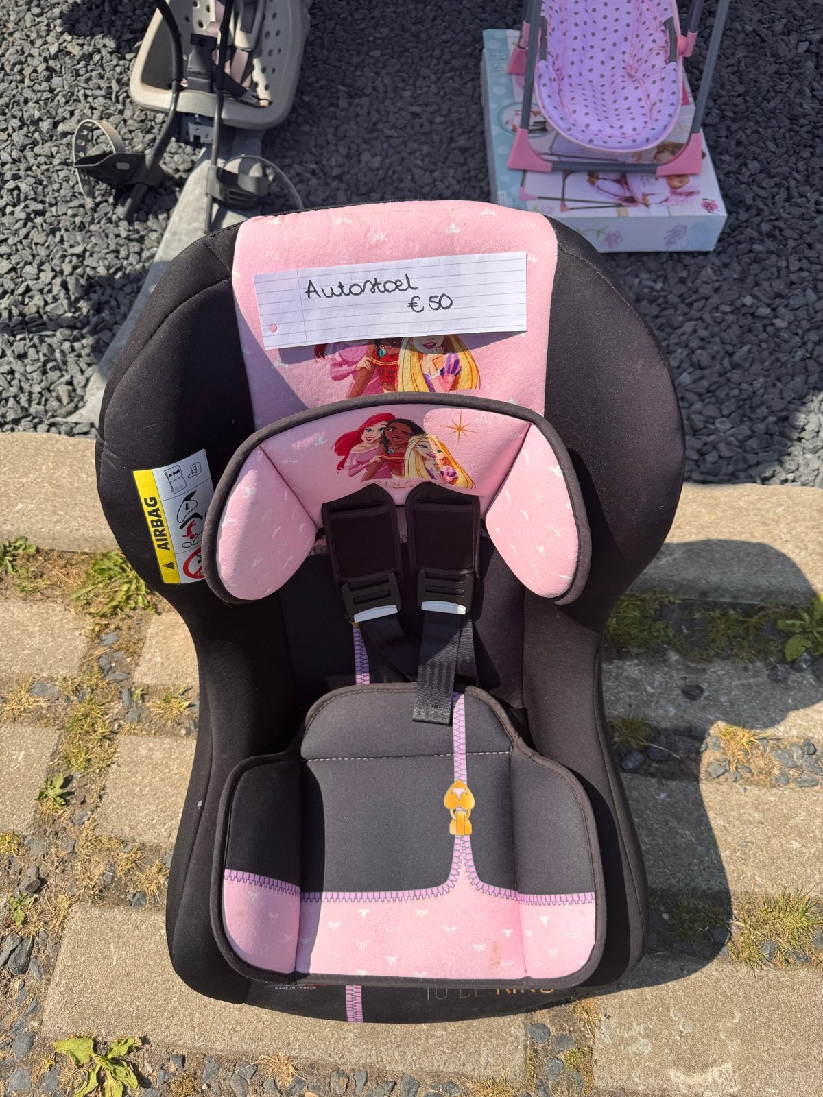 Autostoel roze met prinsessen - Zo goed als nieuw, Kinderen en Baby's, Autostoeltjes, Autogordel, 9 t/m 18 kg, Zijbescherming