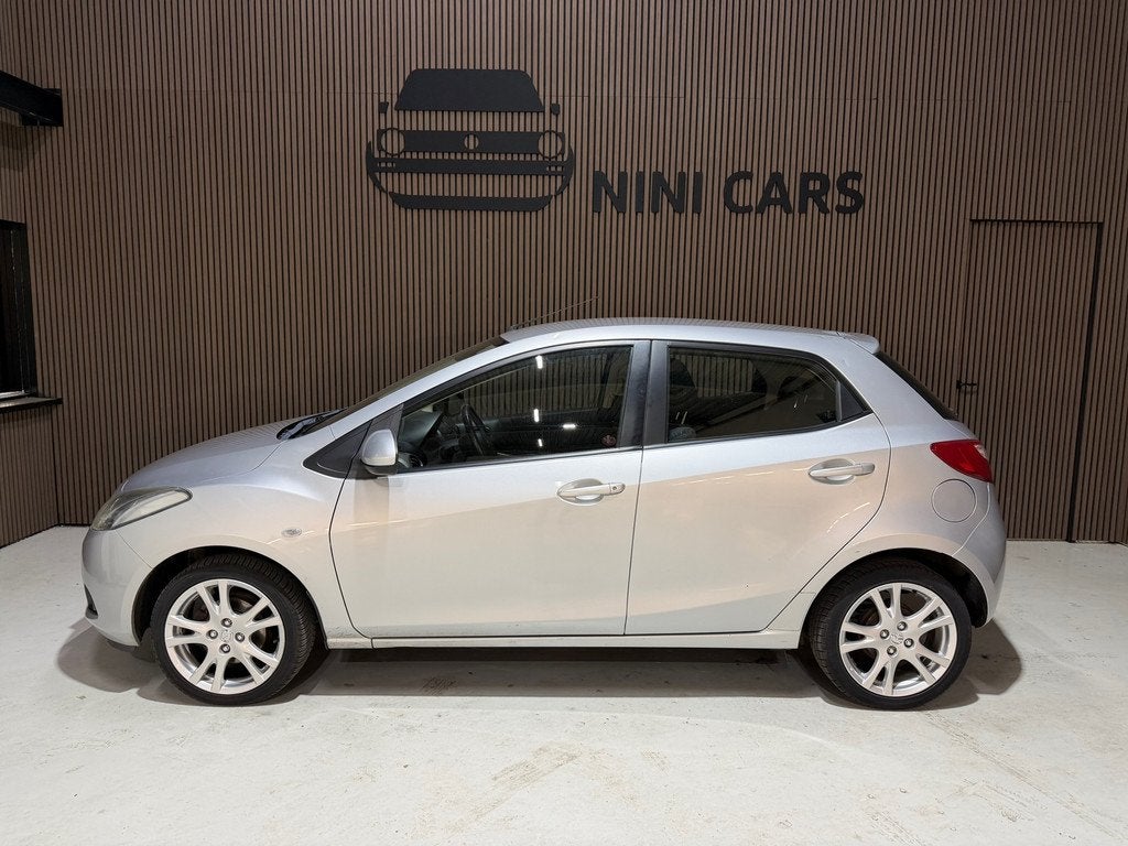 Mazda 2 1.3 S-VT Exclusive, Voorwielaandrijving, Gebruikt, 31 €/maand, 4 cilinders
