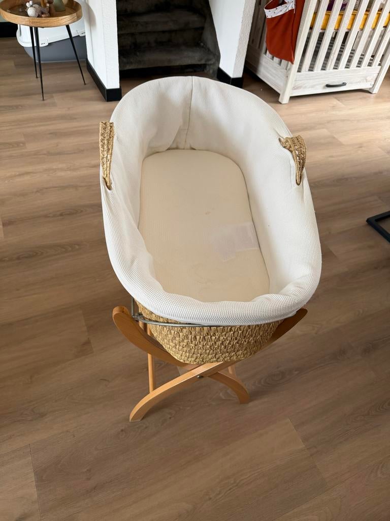 Mosesmandje / Wiegje met standaard - Rotan/Hout, Kinderen en Baby's, Babywiegjes en Ledikanten, Ophalen, Zo goed als nieuw, Wieg