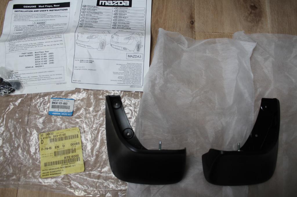 Nieuwe spatlappen Mazda 3 achter, Auto diversen, Tuning en Styling, Ophalen