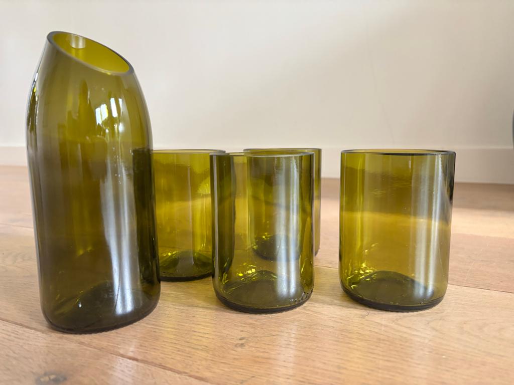 Rebottled set van 4 glazen en karaf van gerecyclede flessen, Ophalen, Glas of Glazen, Overige stijlen, Glas