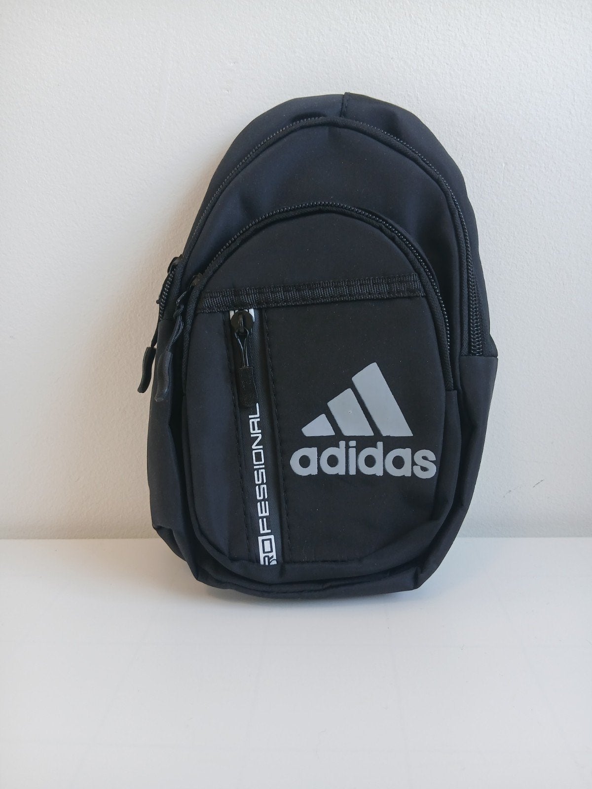 Adidas tasje - Zwart schoudertasje, Ophalen of Verzenden, Nieuw, Zwart, Schoudertasje
