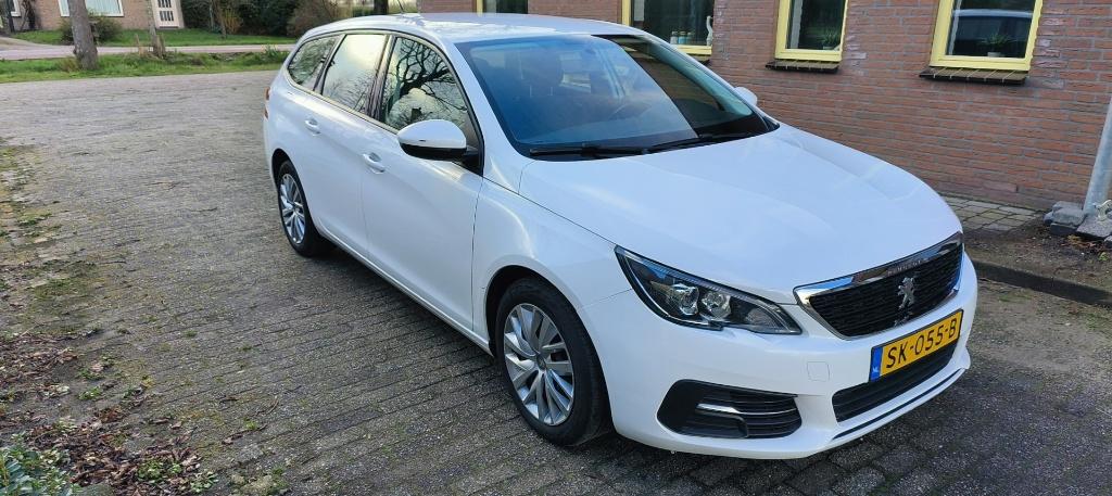 Peugeot 308 1.6 E-hdi 88 KW SW 2018, NW APK, Carplay, Airco, Voorwielaandrijving, 4 cilinders, Wit, Origineel Nederlands