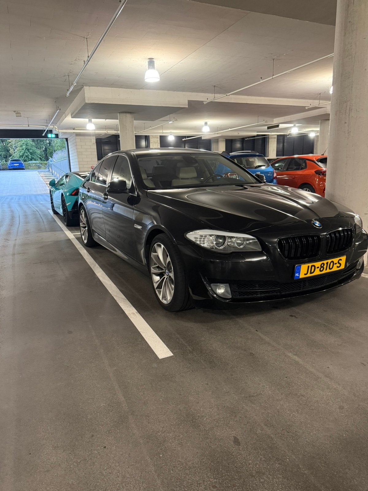 BMW 535i F10 - 306 PK - 148.000 km (Youngtimer), Auto's, Automaat, Achterwielaandrijving, Beige, 1675 kg