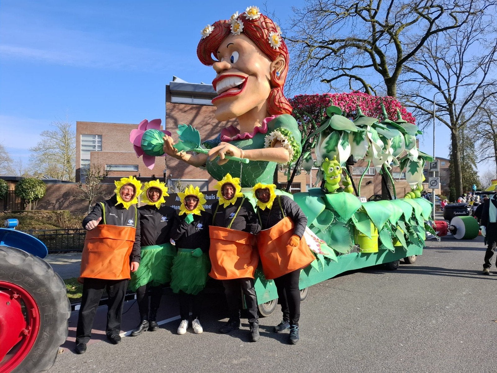 mooie verlichte carnavalswagen, Ophalen, Gebruikt