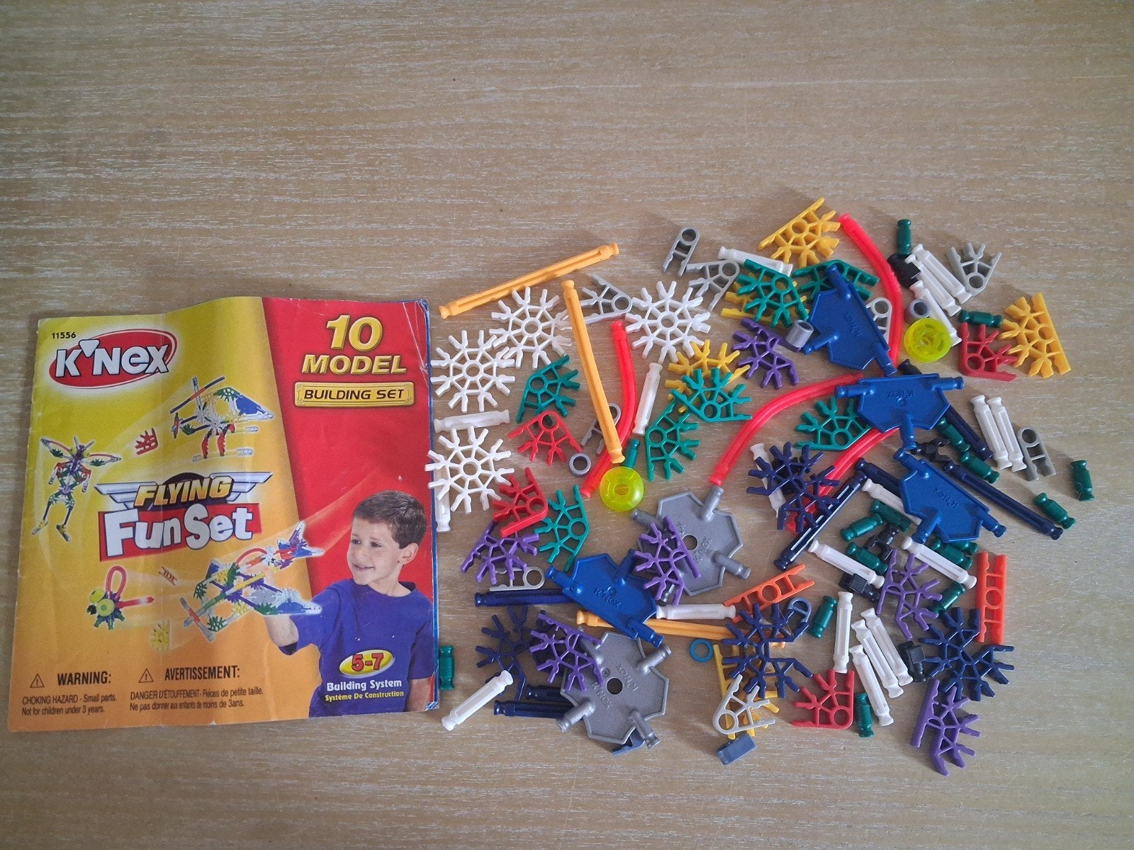 Knexx 10 modellen met bouwmateriaal set 11556, Ophalen of Verzenden, Zo goed als nieuw, K'nex