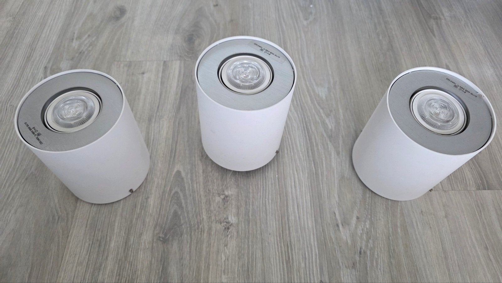 3x Philips Hue Pillar White incl. White Ambiance lichtbron, Ophalen of Verzenden, Zo goed als nieuw
