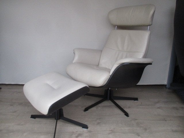 KEURIGE Conform Time Out + hocker creme leder / zwart hout, 75 tot 100 cm, Zo goed als nieuw, 50 tot 75 cm, Leer