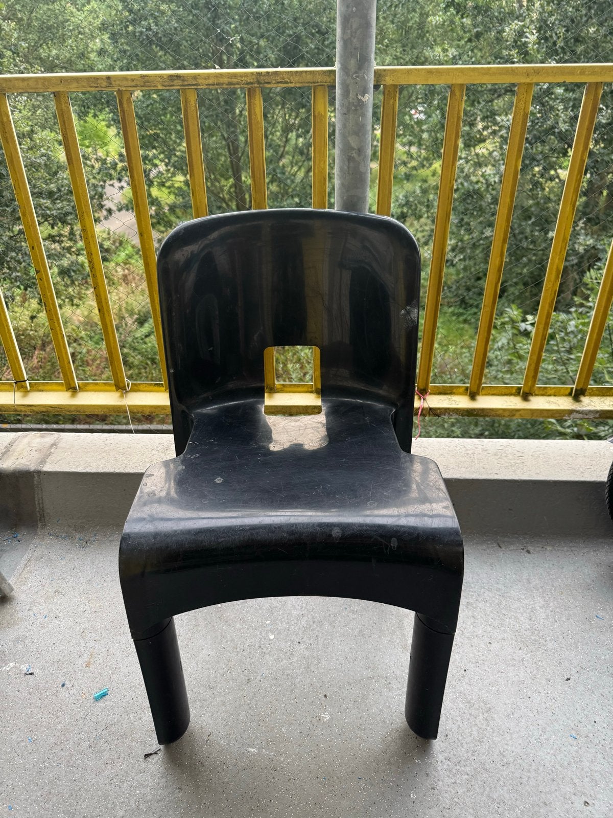 Zwarte stoel, Huis en Inrichting, Stoelen, Ophalen, Kunststof, Gebruikt, Zwart