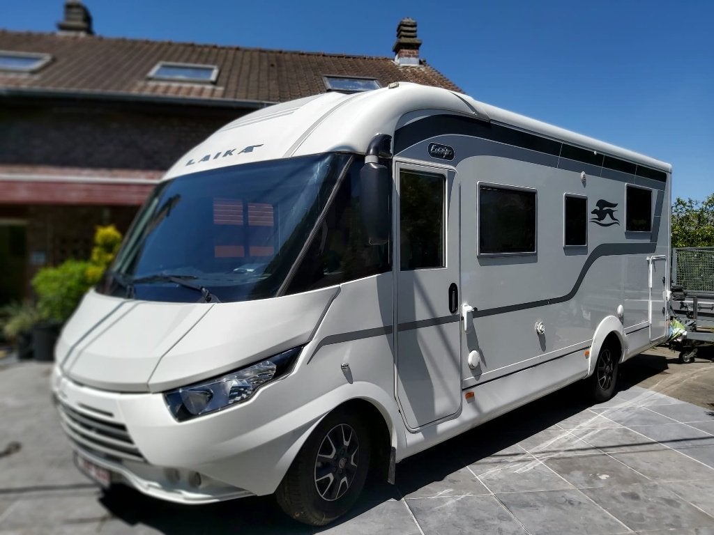 Laika Ecovip 712 – Luxe integraal mobilhome in nieuwstaat, Buscamper of Camperbus, Fiat, Particulier, 7 tot 8 meter