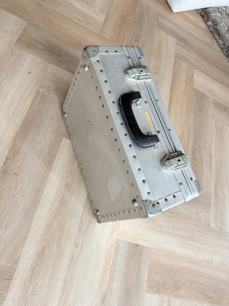 Rimowa aluminium koffer, Sieraden, Tassen en Uiterlijk, Koffers, Ophalen, Gebruikt, Slot, Minder dan 50 cm