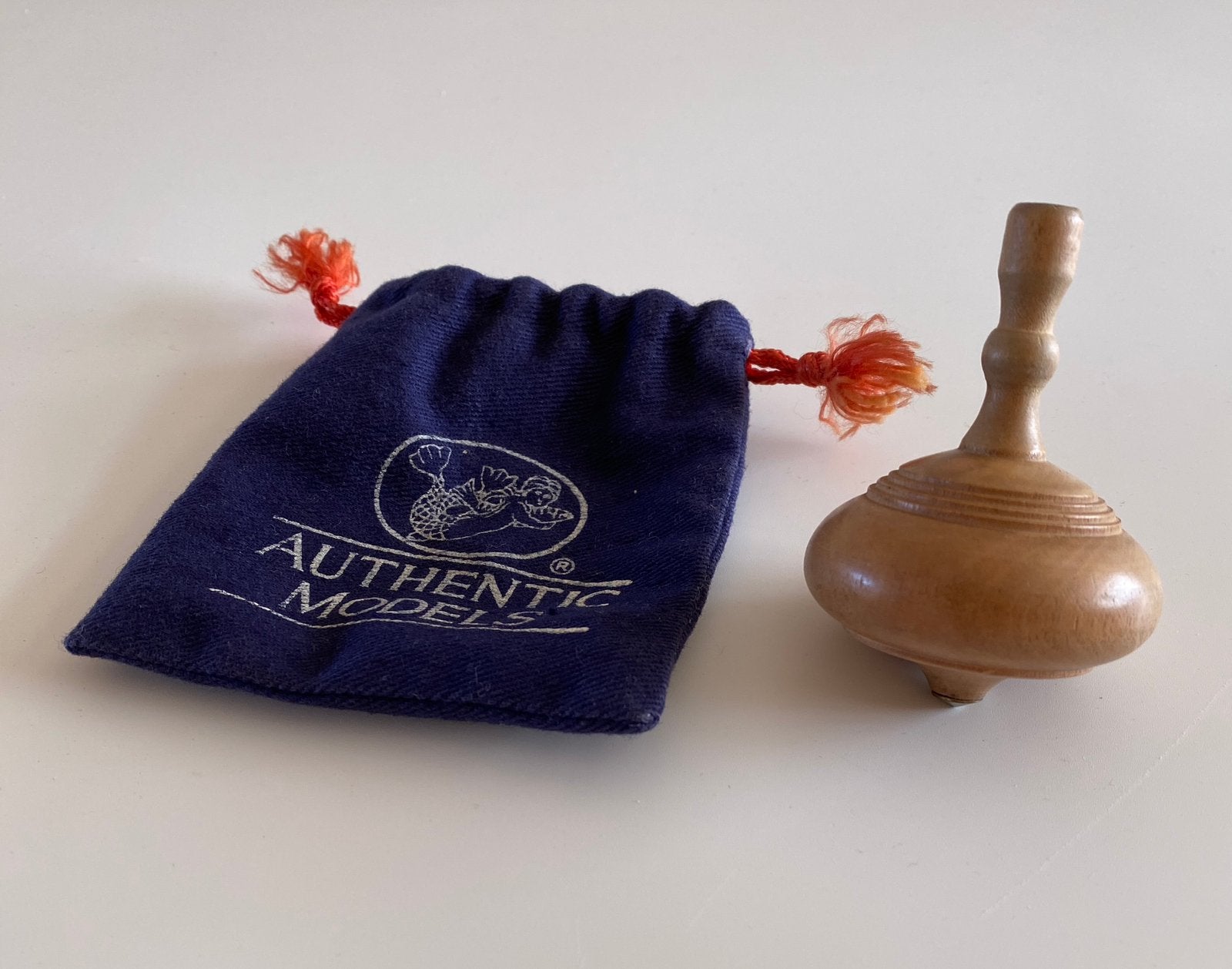 Houten tol, replica van Authentic Models, Ophalen of Verzenden, Zo goed als nieuw