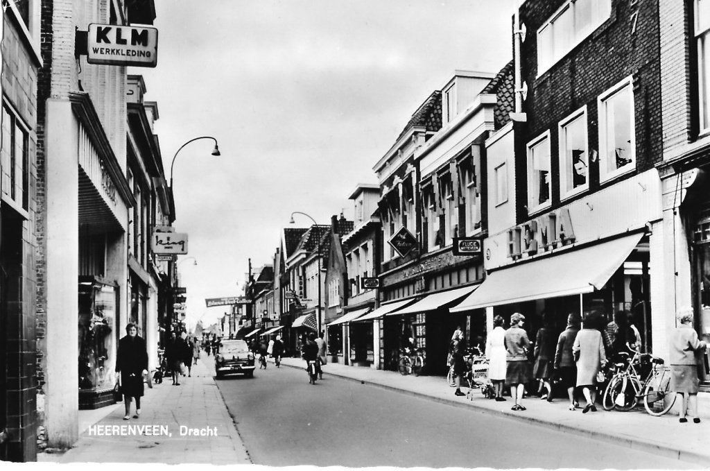 Heerenveen, Dracht - auto Ford Taunus, Verzenden, 1940 tot 1960, Gelopen, Friesland
