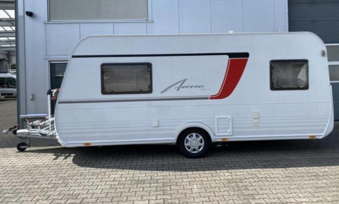Carvan Bürstner Averso 490 tl, Caravans en Kamperen, Caravans, Particulier, tot en met 4, 1250 - 1500 kg, Rondzit, Bürstner, 2 aparte bedden