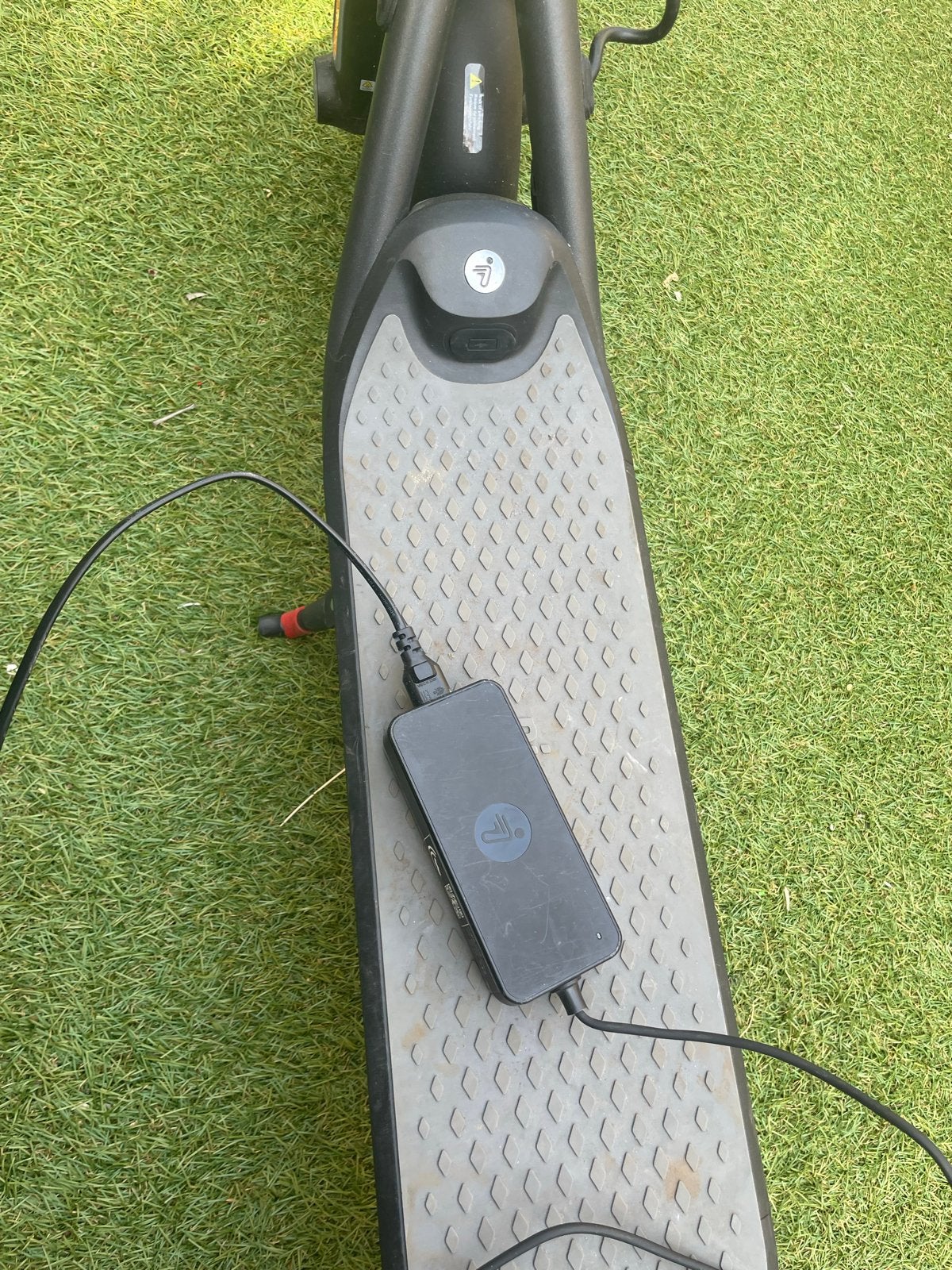 Ninebot elektrische step (E-scooter) - Zo goed als nieuw, Ophalen, Zo goed als nieuw, Elektrische step (E-scooter)