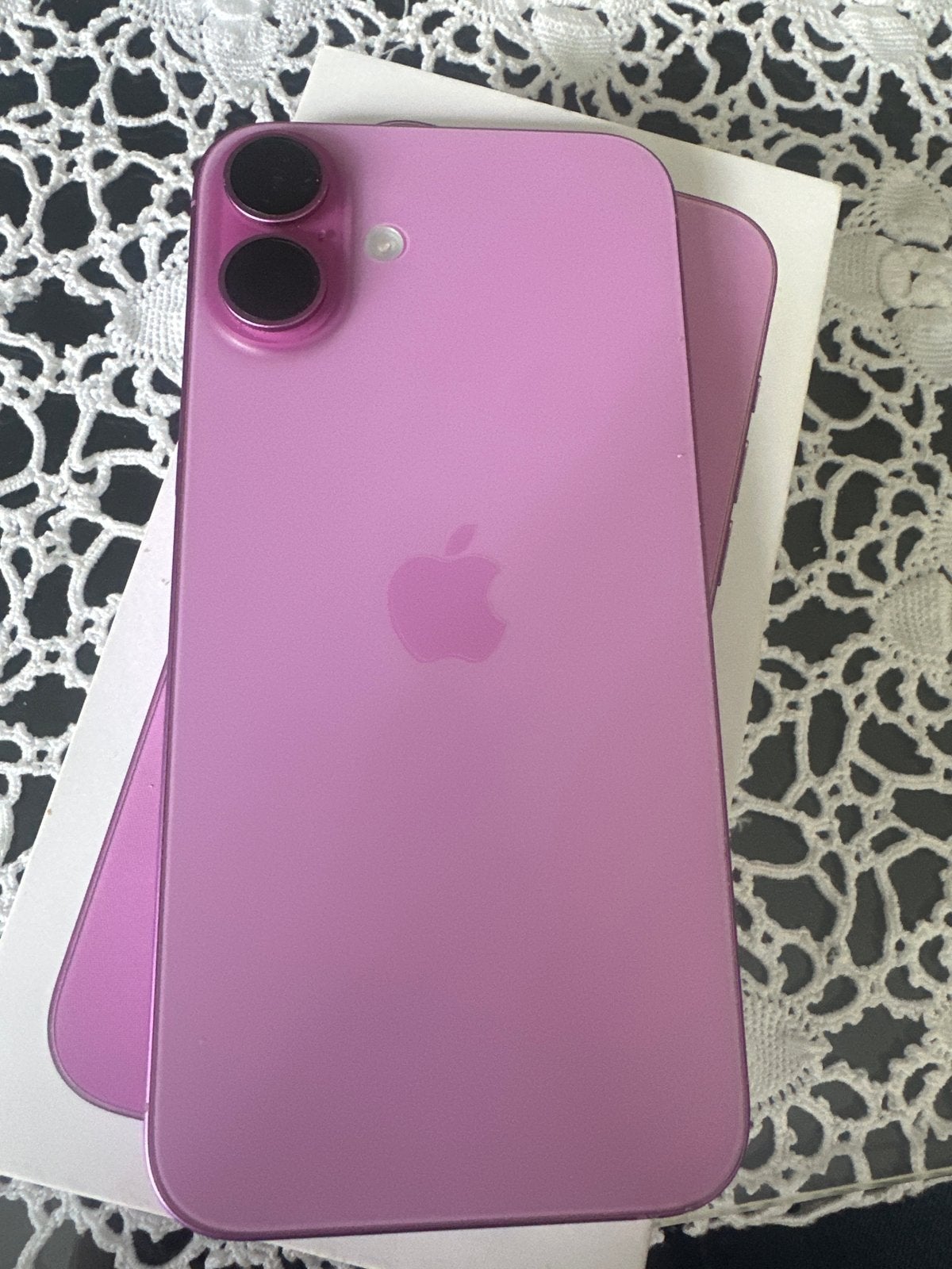 Apple iPhone 16 Plus Roze 128GB - Zo goed als nieuw