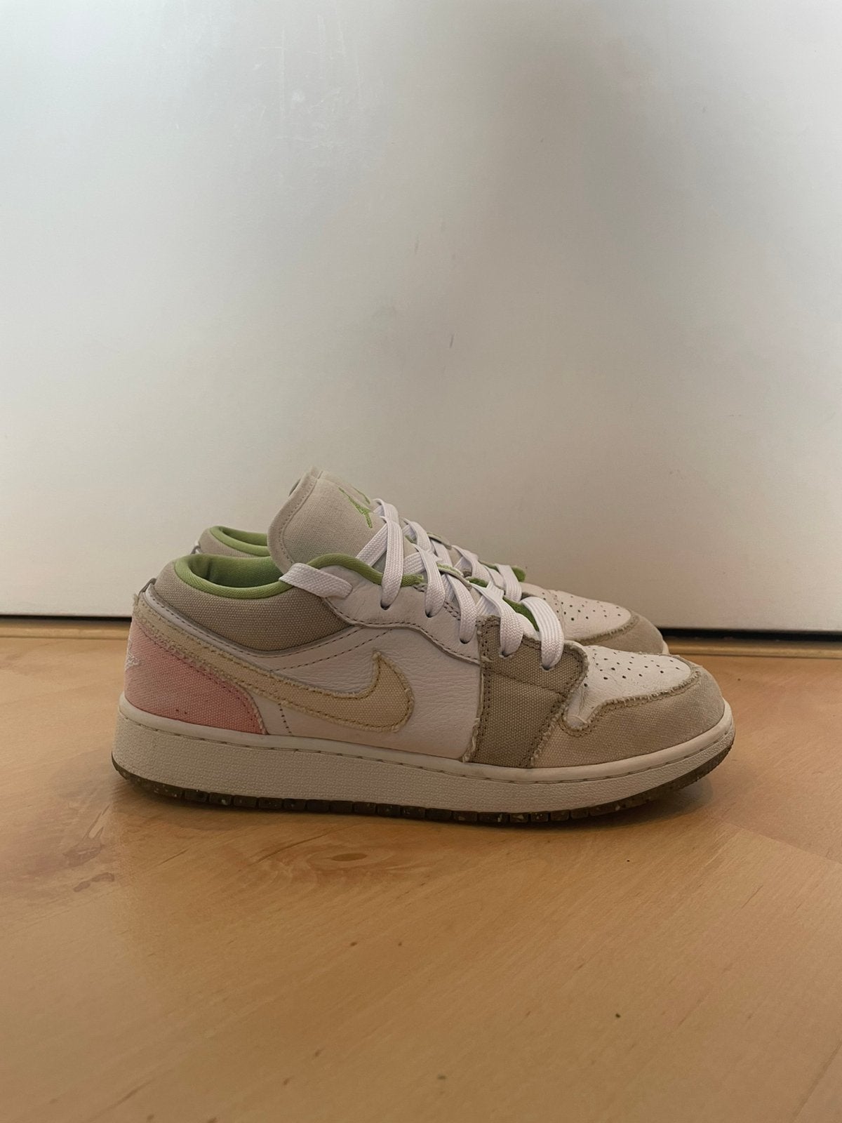 Nike Air Jordan 1 Low “Pastel Grind” maat 38,5., Overige kleuren, Ophalen of Verzenden, Sneakers of Gympen, Gedragen