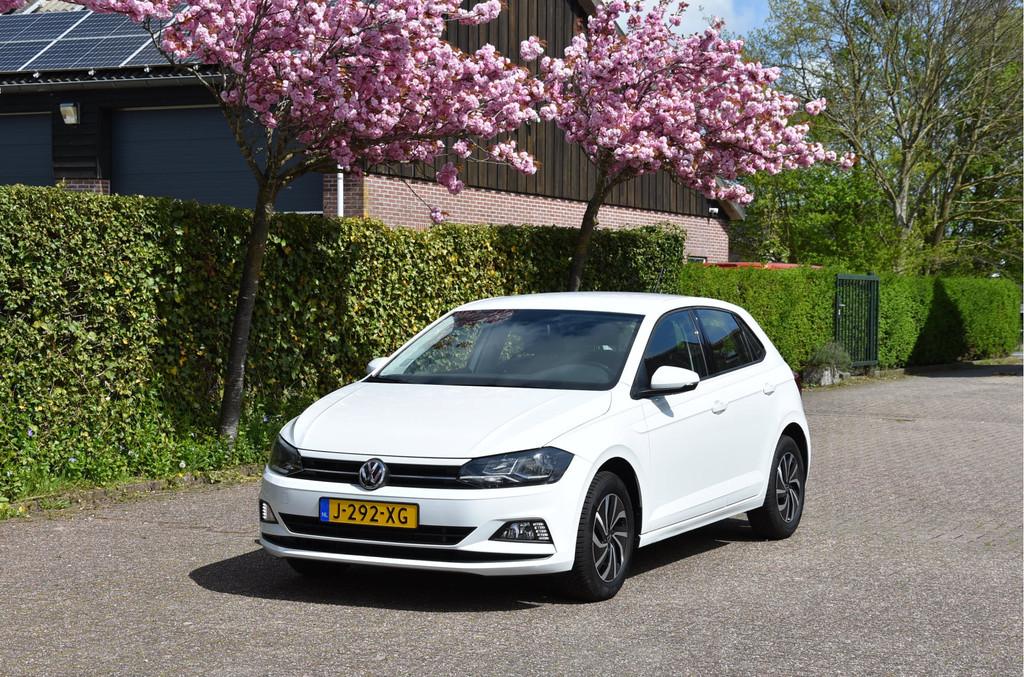 Volkswagen Polo 1.0 TSI DSG NAP 1e eigenaar Garantie Carplay, Auto's, Volkswagen, Start-stop-systeem, Stof, Gebruikt, Met garantie (alle)