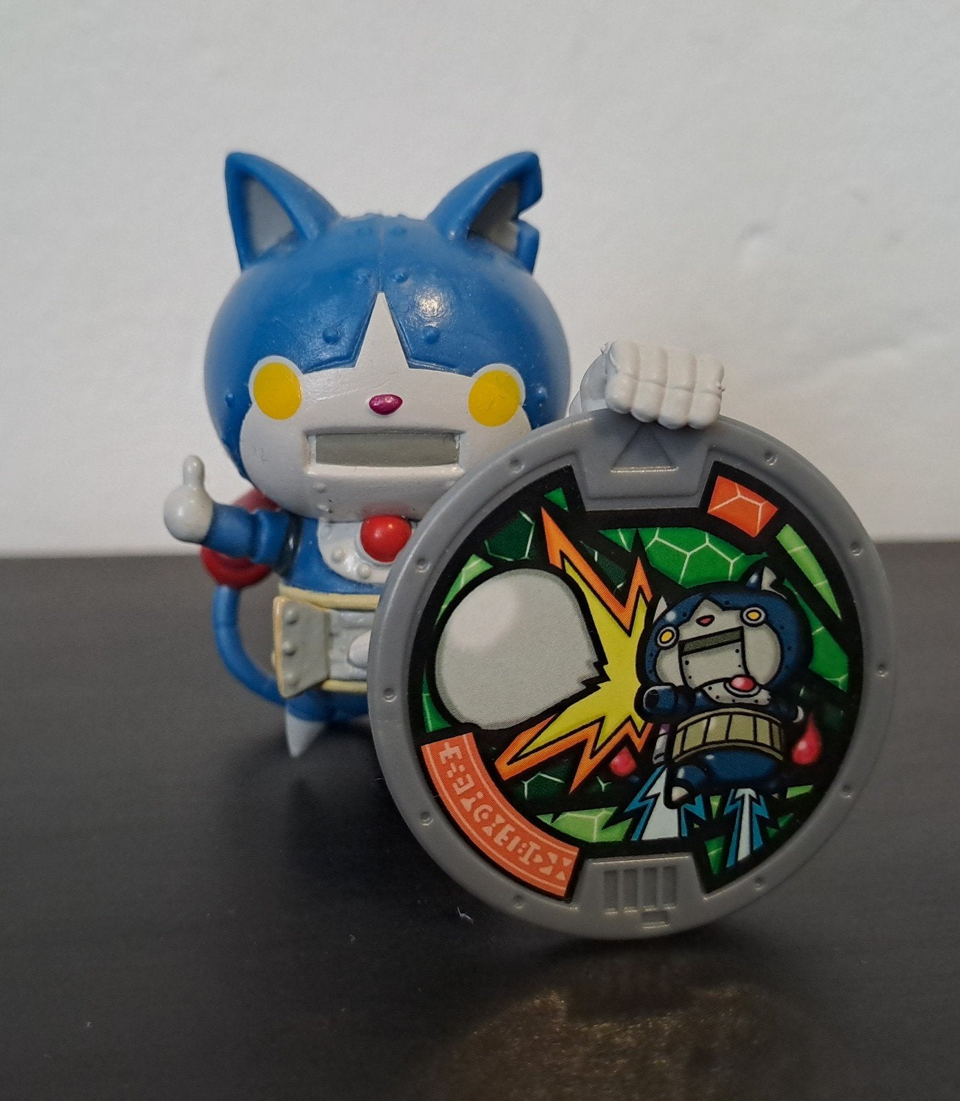 Robonyan figuurtje en medaille - Yo-kai Watch, Ophalen of Verzenden, Zo goed als nieuw