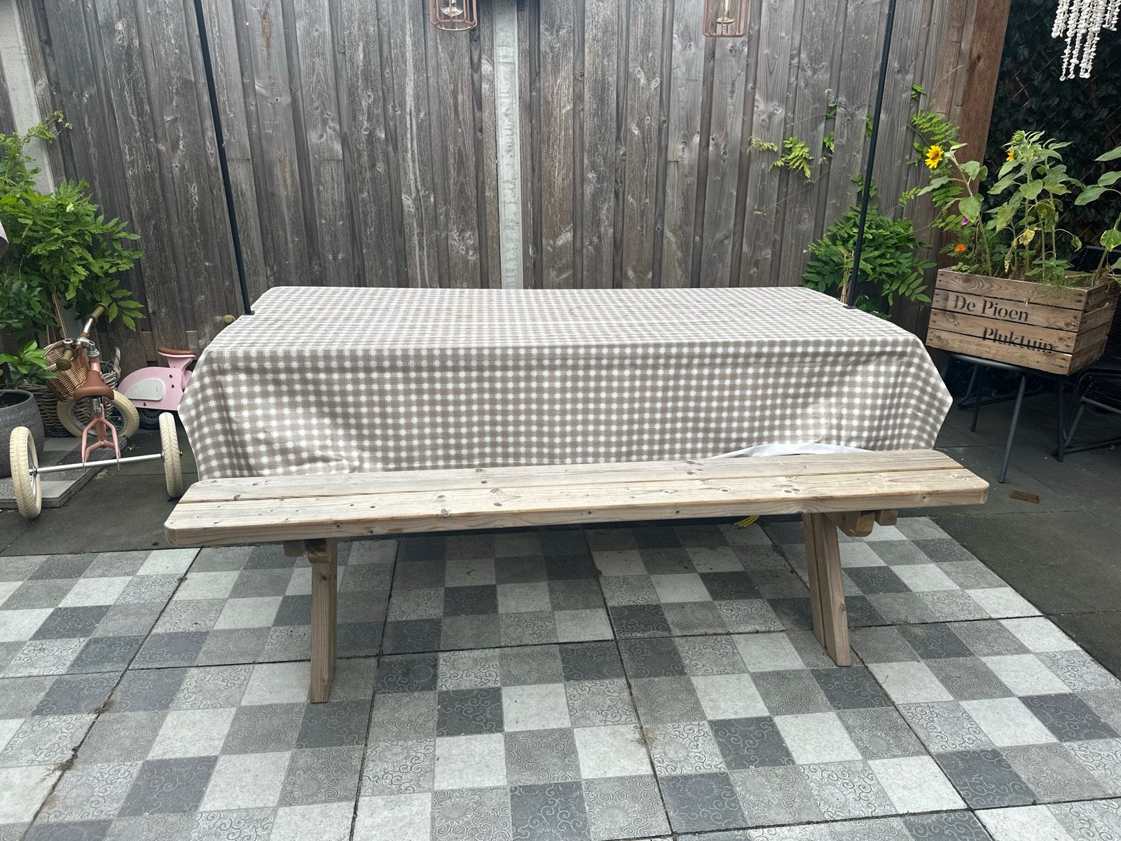 Stevige houten picknicktafel voor tuin of terras, Ophalen, Gebruikt, Rechthoekig, Hout