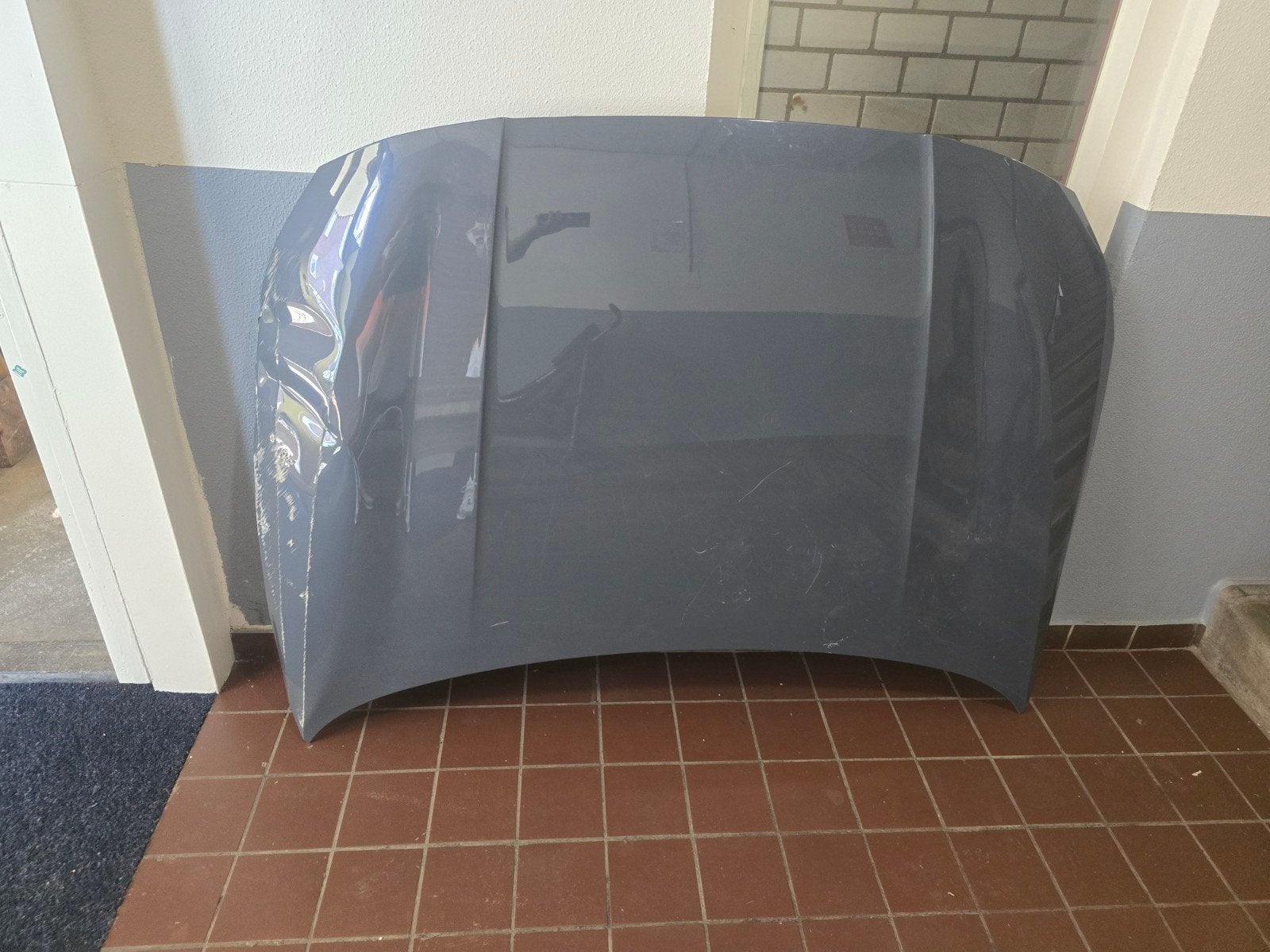 Motorkap BMW 1 serie F70 2025 - Schade links voor, Ophalen