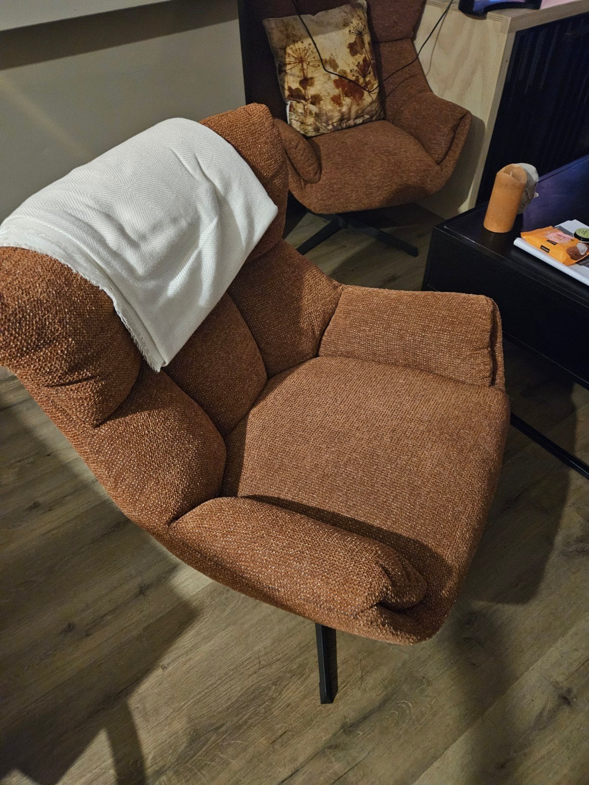 mooie terracotta draaistoel van leenbakker, Ophalen, Zo goed als nieuw, Minder dan 75 cm, 50 tot 75 cm
