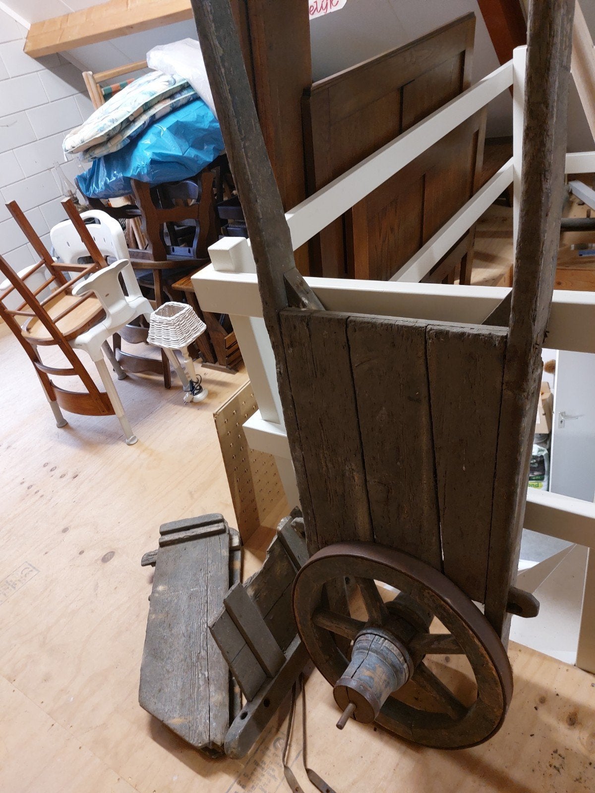Onderdelen antieke houten kruiwagen, Antiek en Kunst, Ophalen
