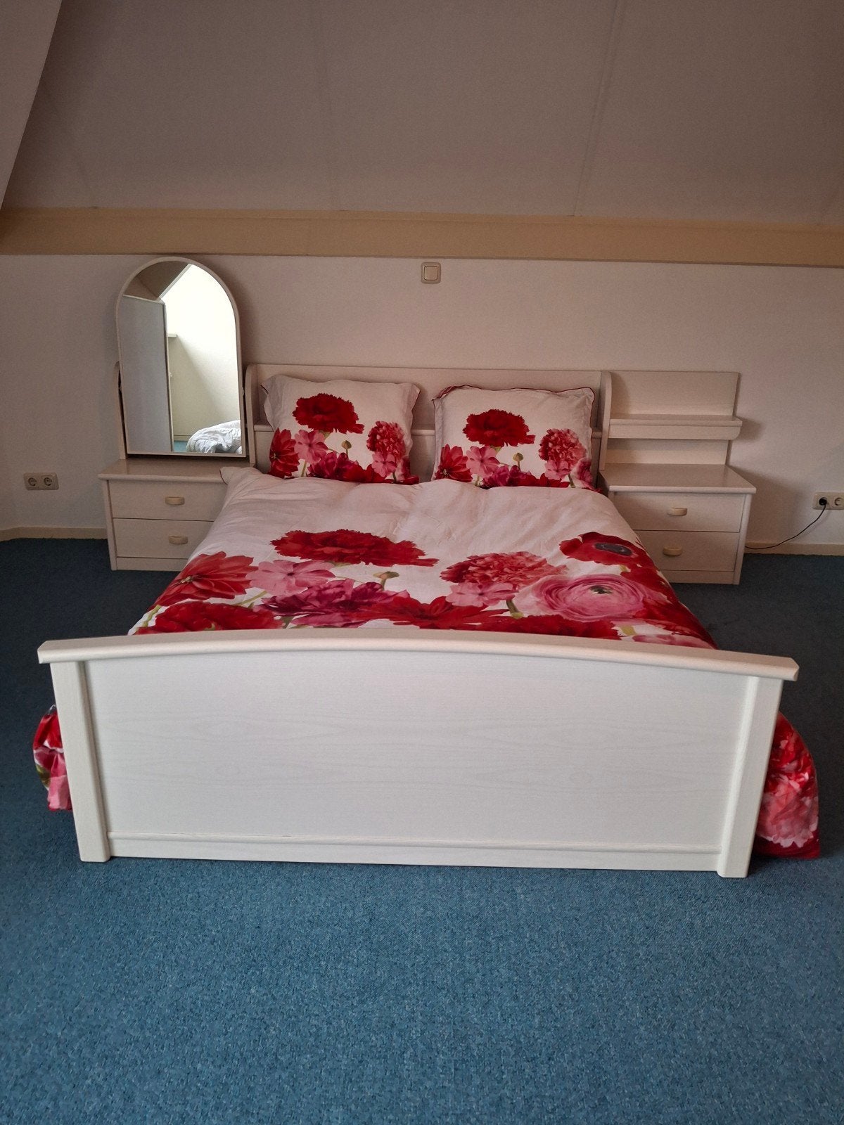 2 persoons bed met nachtkasjes, Ophalen, Overige kleuren, Tweepersoons, 140 cm