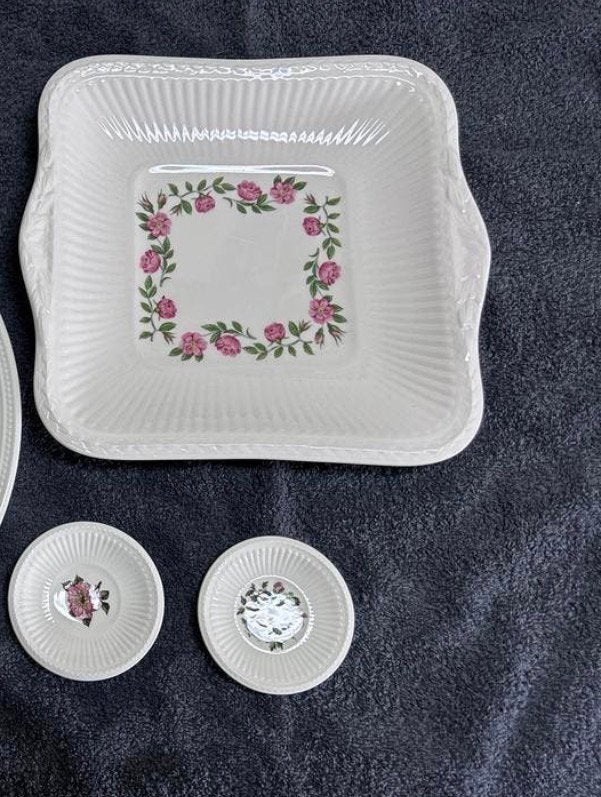 Wedgwood servies onderdelen, Ophalen, Zo goed als nieuw, Aardewerk, Schaal of Schalen