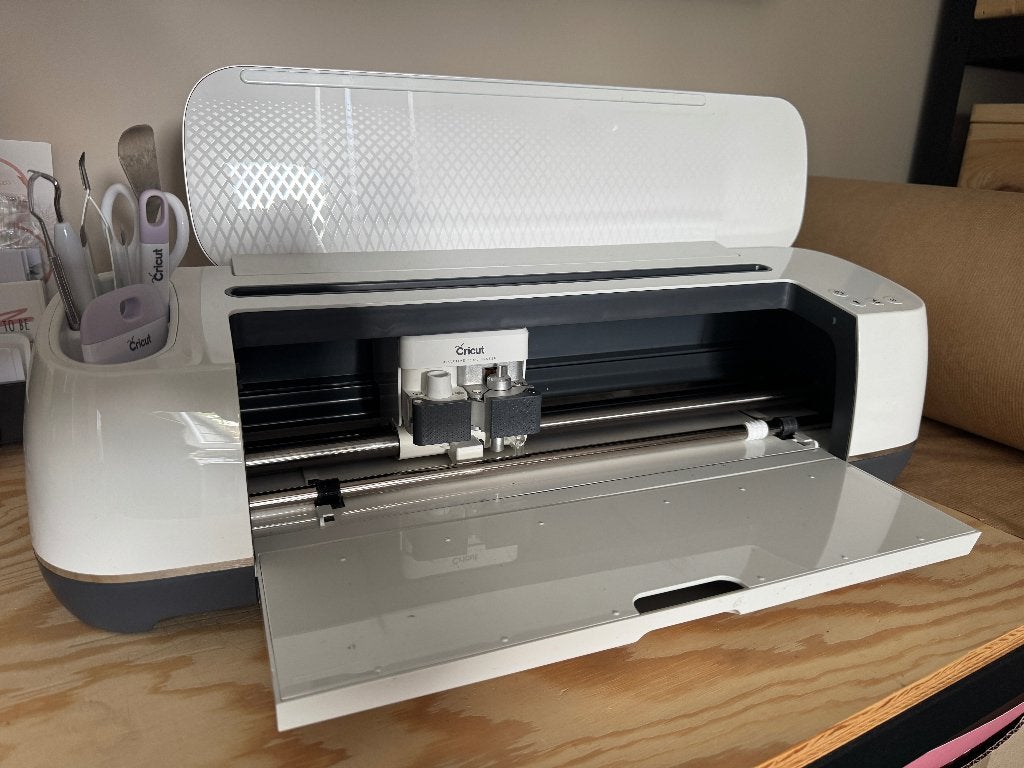 Cricut maker snijmachine, Ophalen, Overige thema's, Zo goed als nieuw, Kunststof