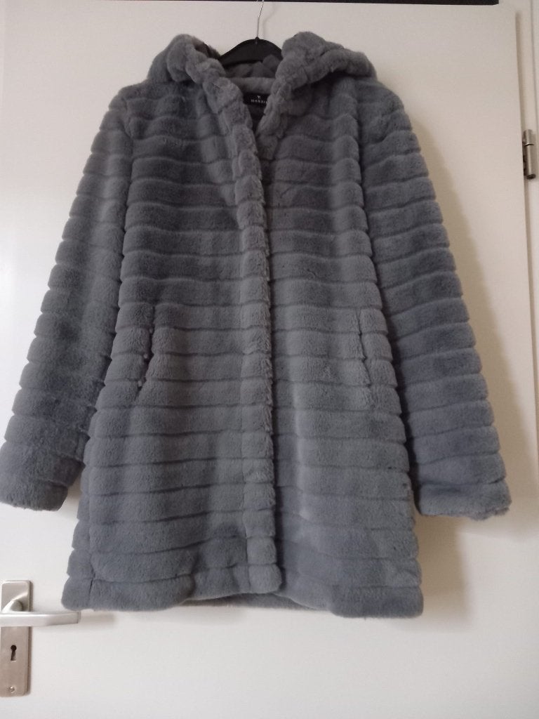Mooie zachte winterjas, Monari, Ophalen of Verzenden, Zo goed als nieuw, Maat 36 (S)