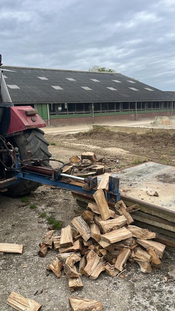 Houtklover trekker tractor hydraulisch, Ophalen, Zo goed als nieuw, Elektrisch, Liggend