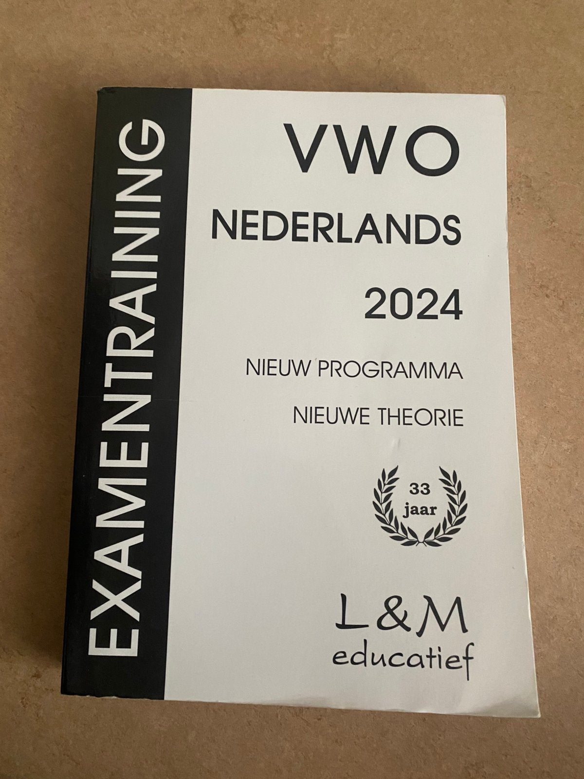 Examentraining Nederlands VWO 2024 L&M, Boeken, Ophalen of Verzenden, Zo goed als nieuw, VWO, Nederlands
