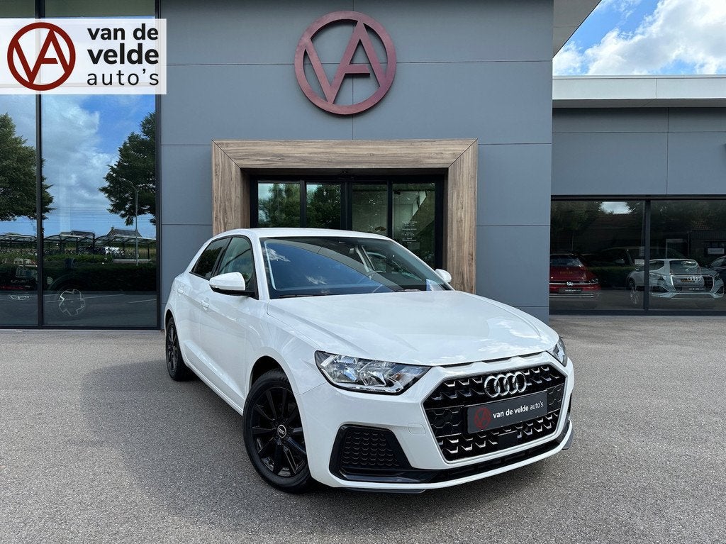 Audi A1 Sportback 30 TFSI 110pk S-tronic Advanced | Cruise |, 12 maanden, Stof, Zwart, Wit