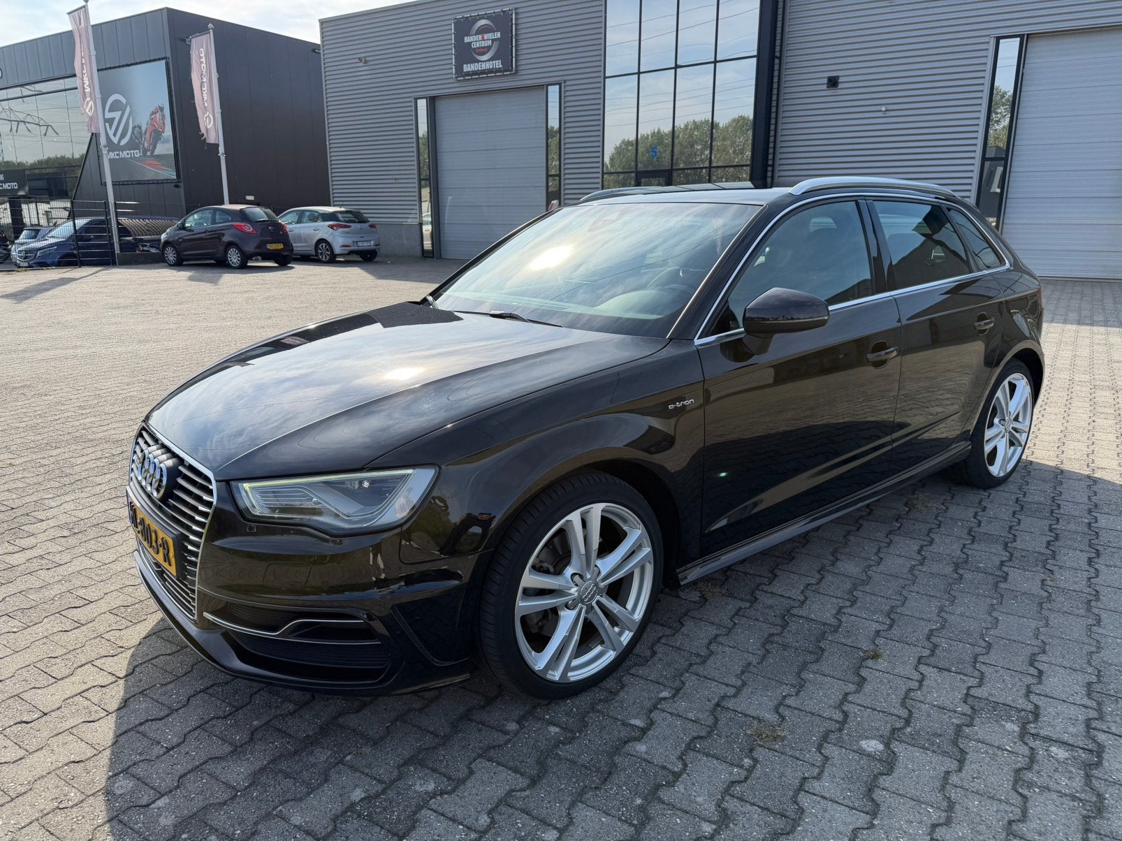Audi A3 e-tron S line Plug-in Hybrid | Nieuw motorblok, Zwart, 4 cilinders, Zwart, 1395 cc