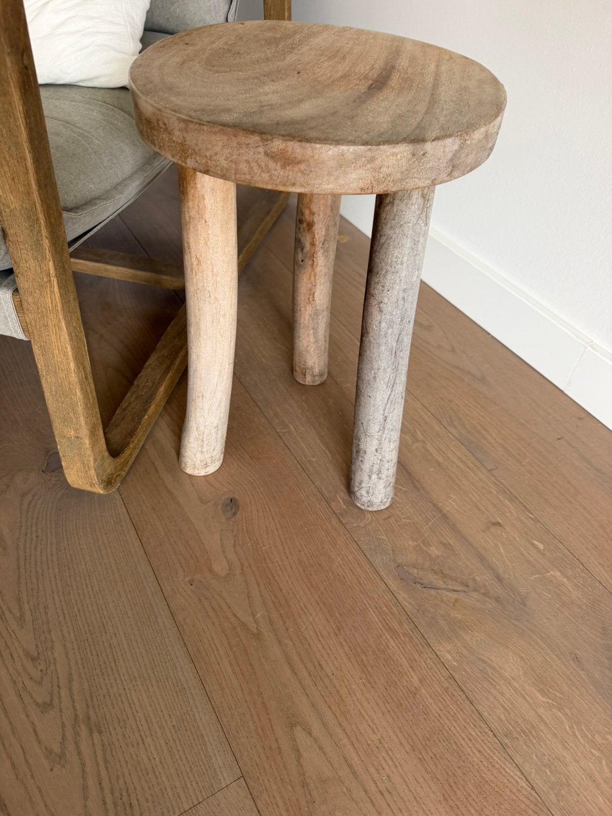 Houten krukje, Ophalen, Zo goed als nieuw, Hout