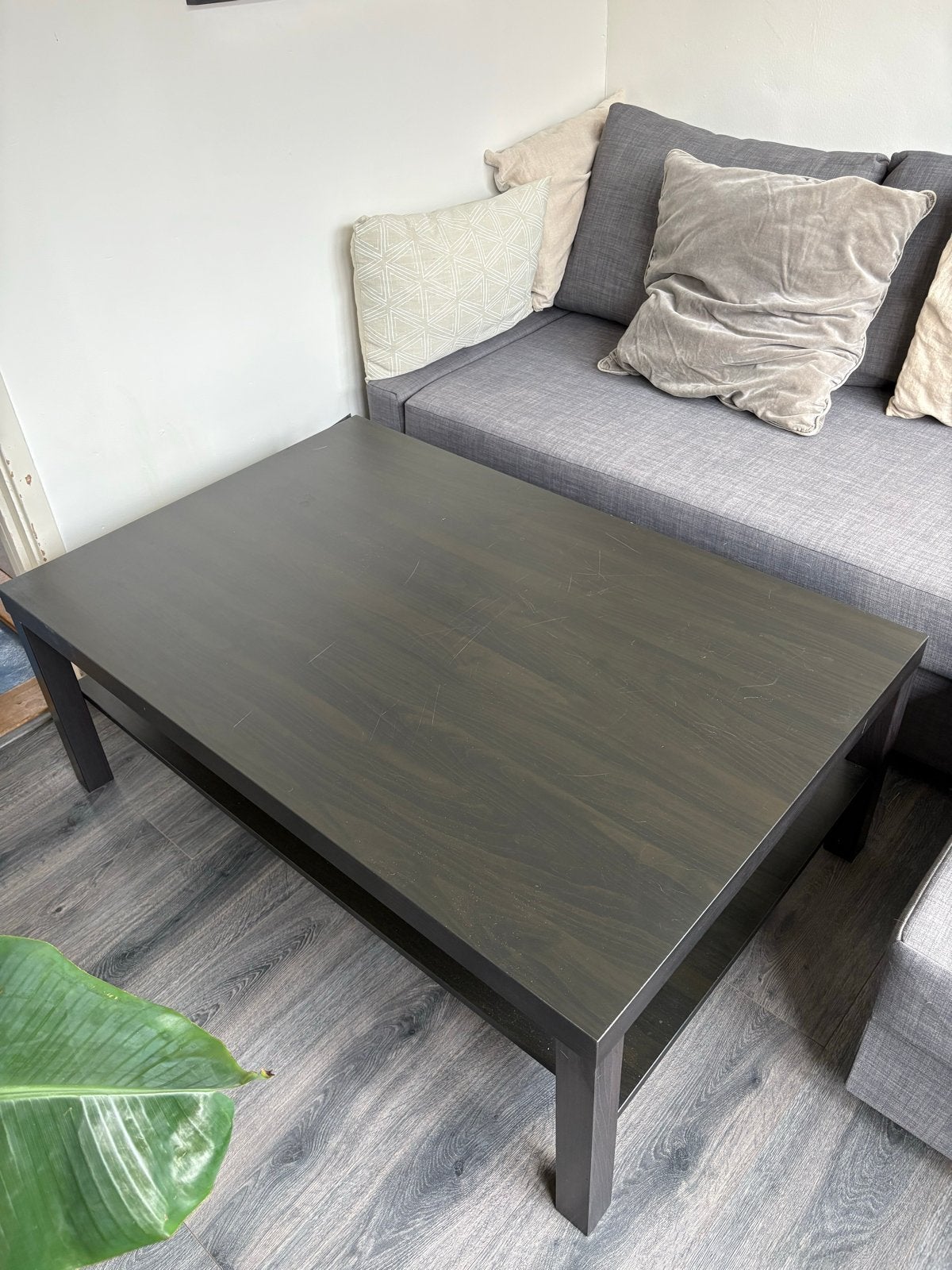 IKEA Salontafel - Donkerbruin, met opbergruimte, Huis en Inrichting, Ophalen, Gebruikt, 100 tot 150 cm, 50 tot 100 cm