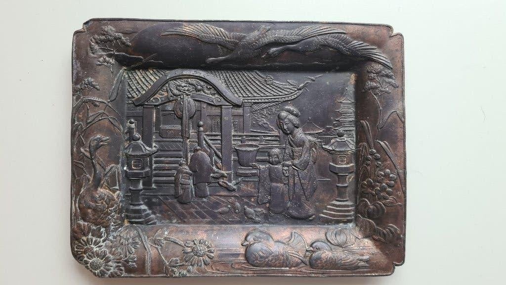 Japans dienblad, Ophalen