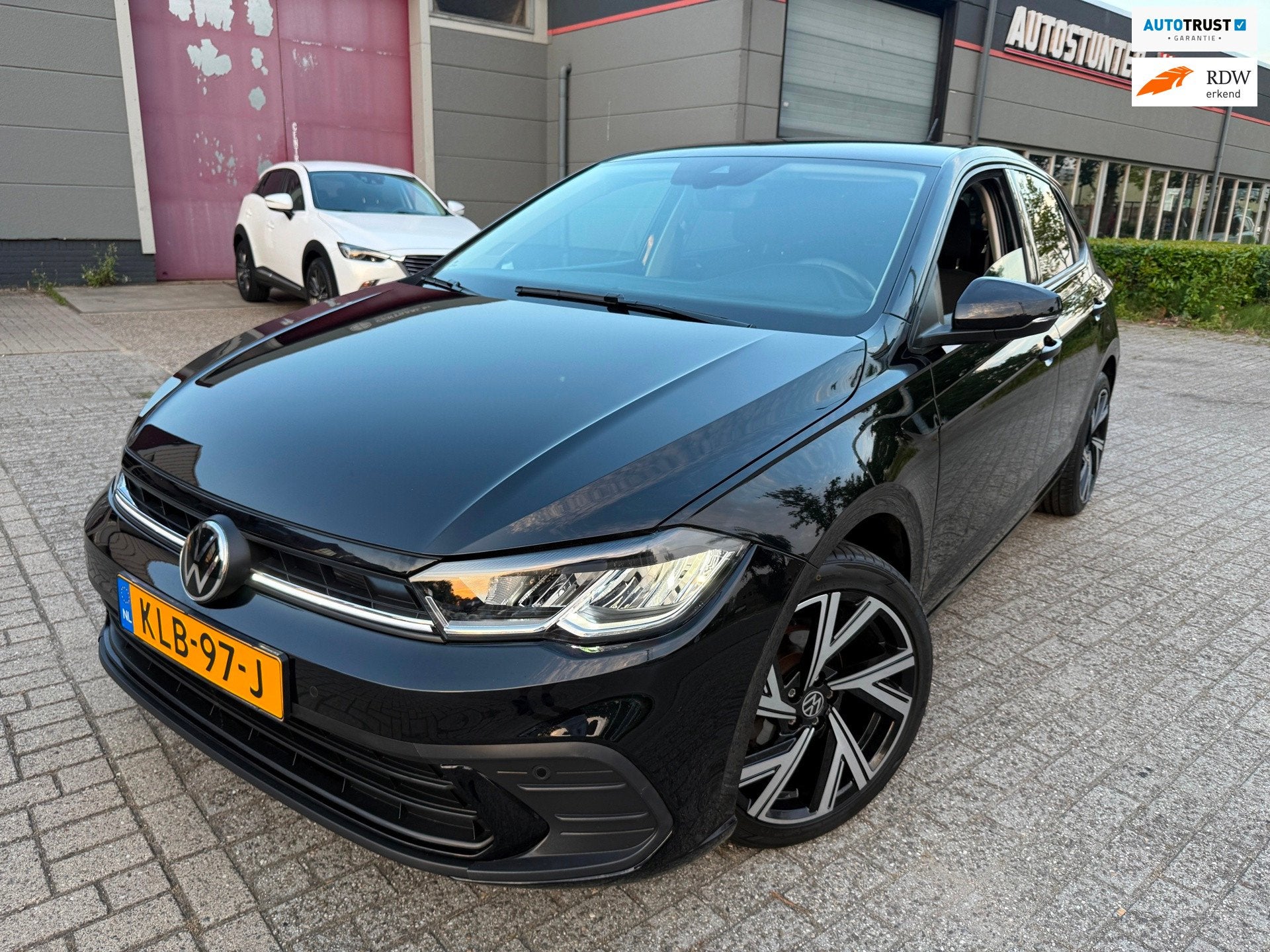 Volkswagen POLO 1.0 TSI 2023 DSG AUT SPORT KEYLESS VIRTUAL C, Gebruikt, 95 pk, Zwart, Bedrijf