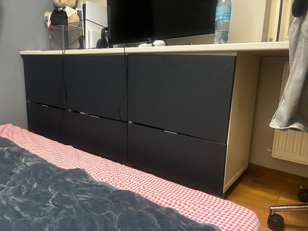 Gratis kasten Besta donkerblauw deuren, Ophalen, Gebruikt, 50 tot 100 cm, Minder dan 100 cm