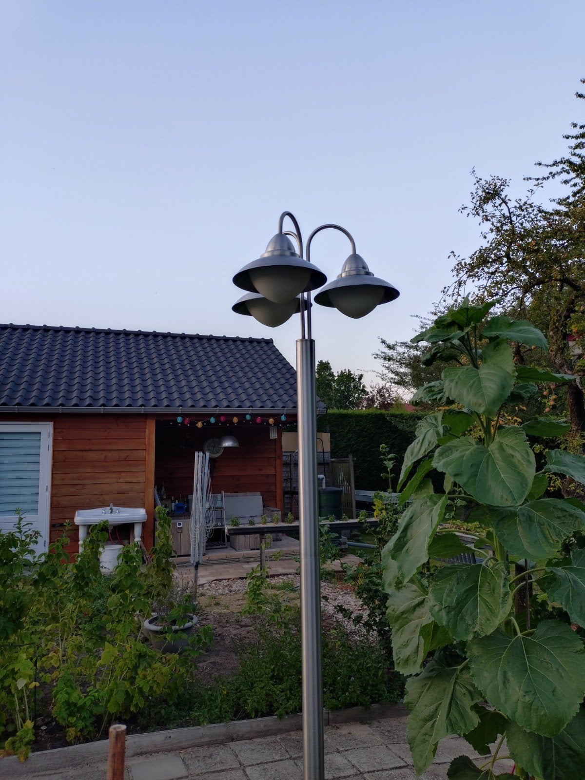 Mooie RVS tuin lantaarn met 3 lampen, Ophalen, Rvs, Netvoeding, Staande lamp