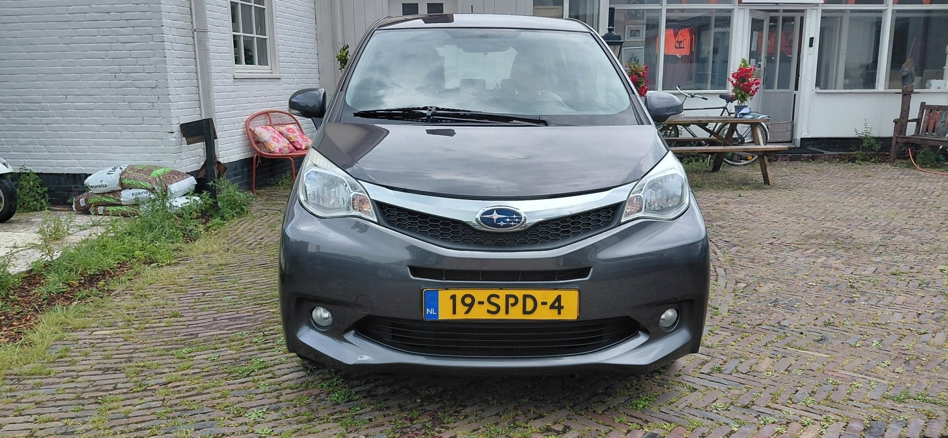 Subaru Trezia 1.3 Luxury Airco Leder, nieuwe APK to 29-06-27, Auto's, Voorwielaandrijving, Euro 5, Trezia, Met garantie (alle)