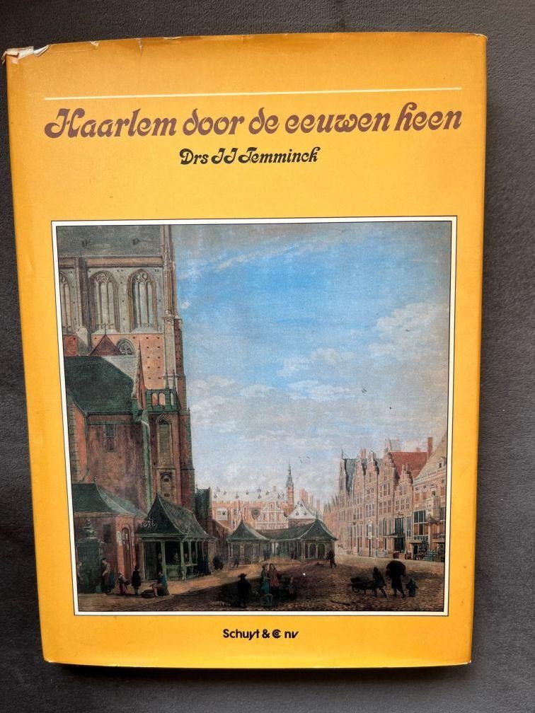 Haarlem door de eeuwen heen, Ophalen of Verzenden, Gelezen