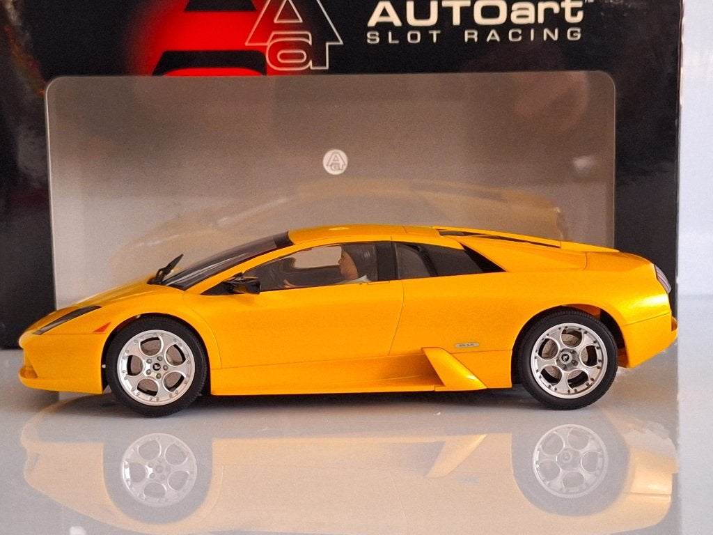 AutoArt Lamborghini (1:24 )(1:24 )(1:24 ) MEGA STUNT DEAL, Kinderen en Baby's, Speelgoed | Racebanen, Overige merken, Racebaan
